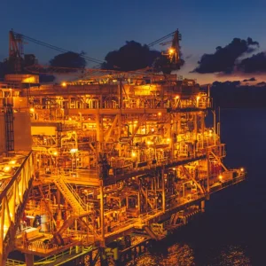 NR-37 - Complementar para Serviços em Instalações Elétricas sob Alta Tensão (16, 24 e 40h)